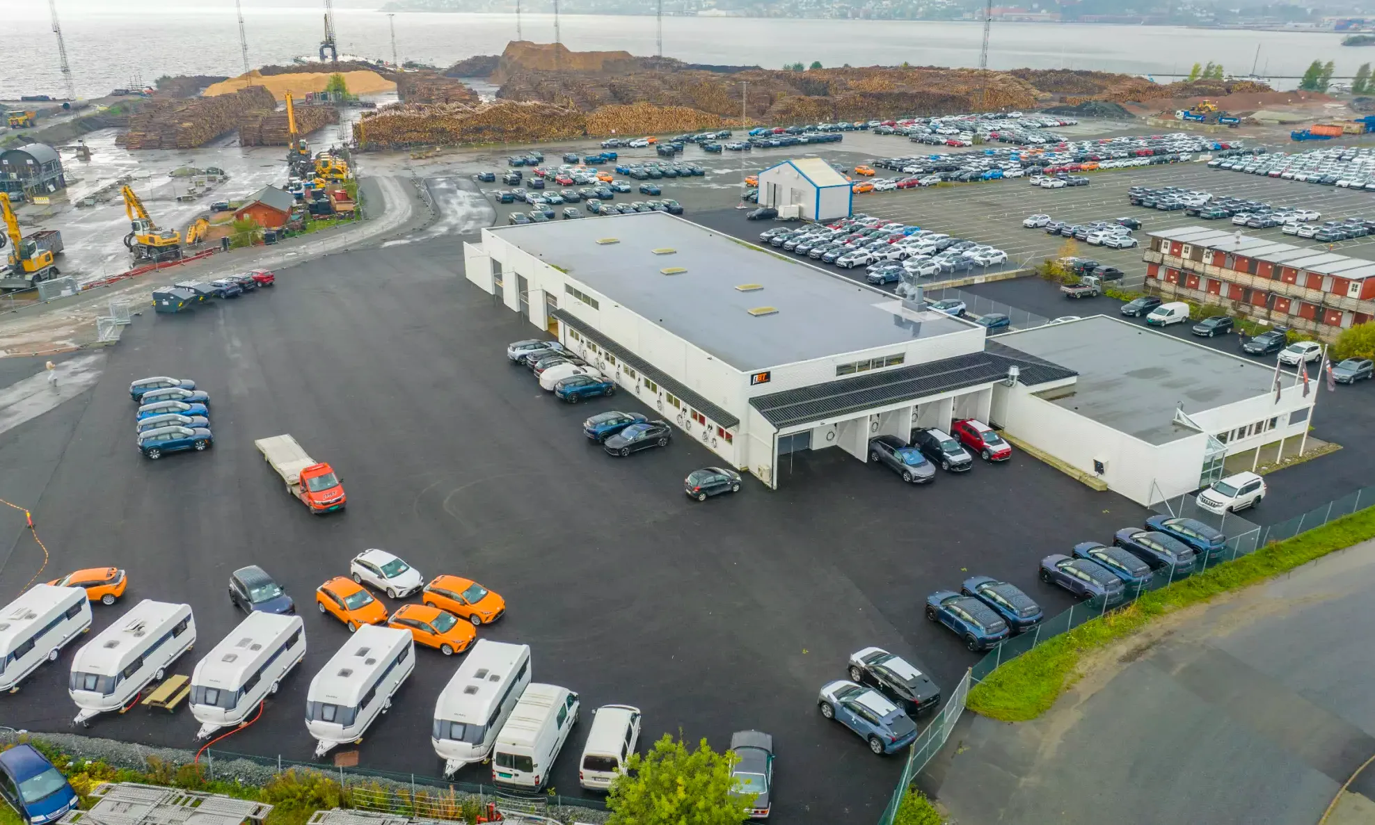 Norsk Biltransports PDI hall på Lierstranda i Drammen